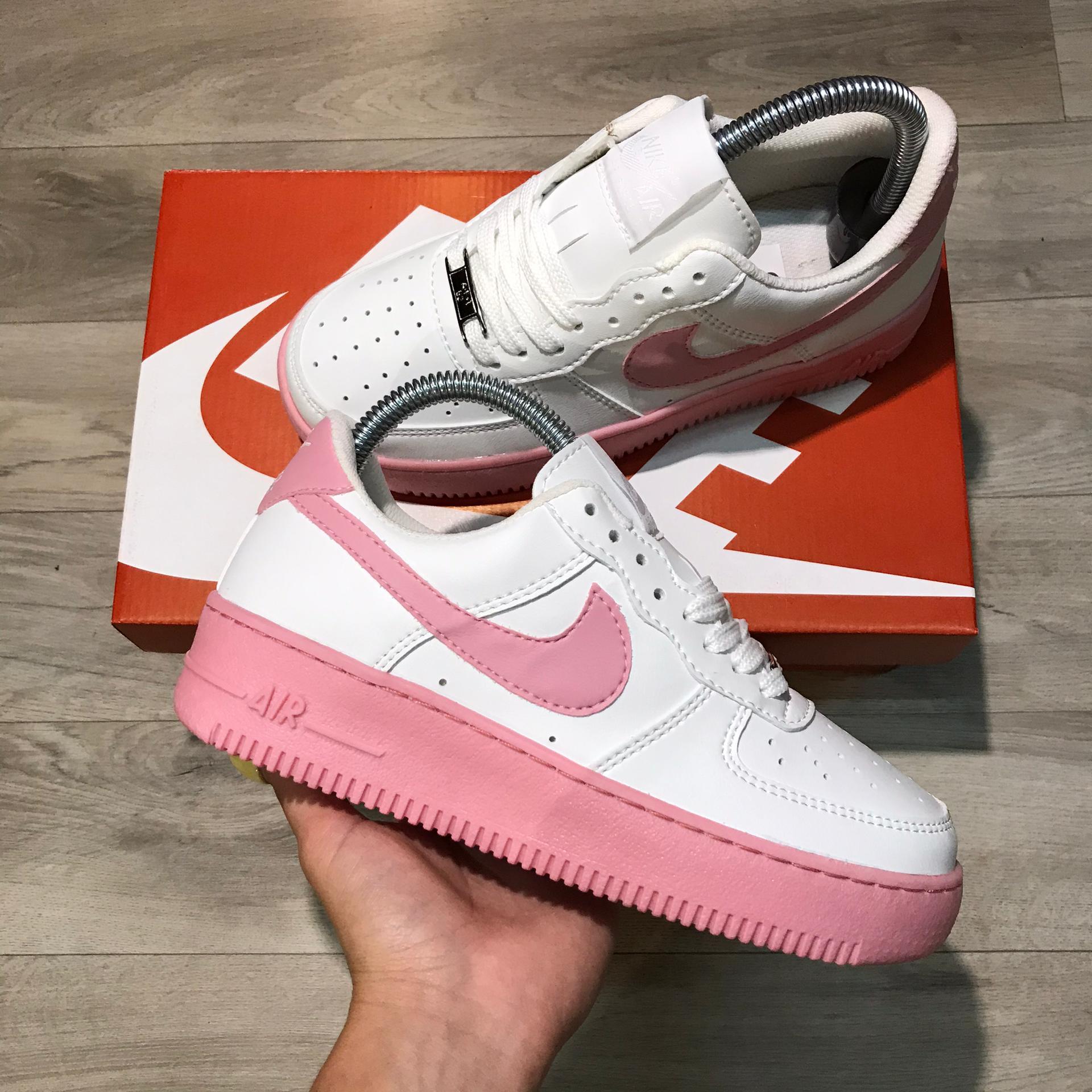 AF1 White Pink