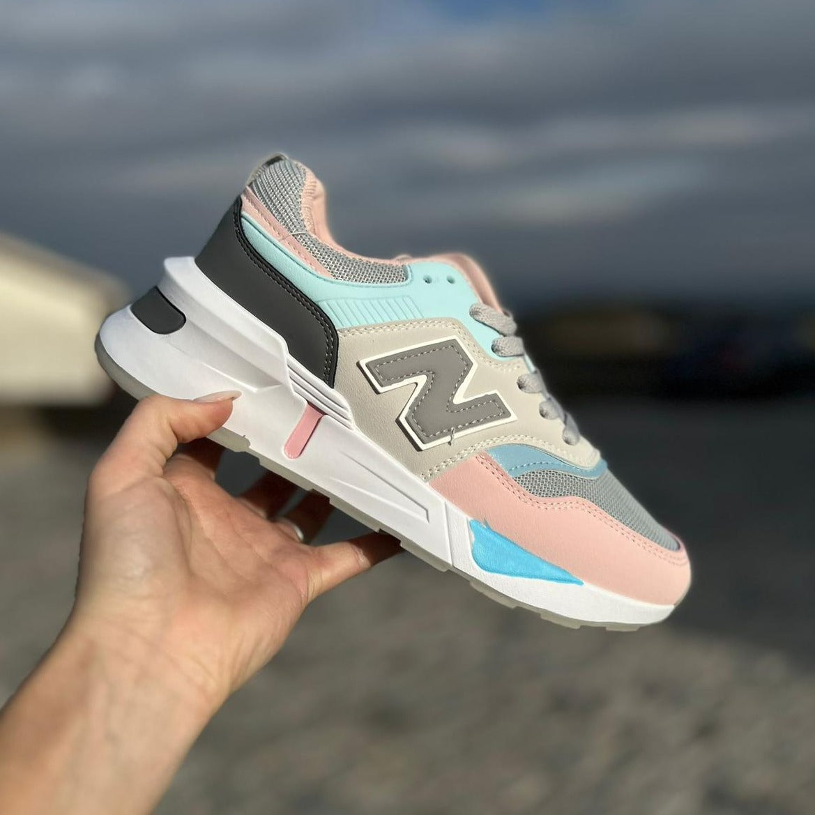 NB 997H "Light Blue"