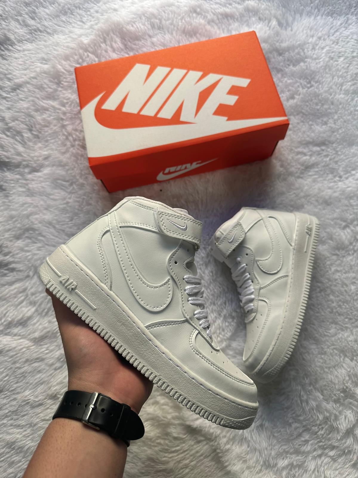 AF1 Mid "White"