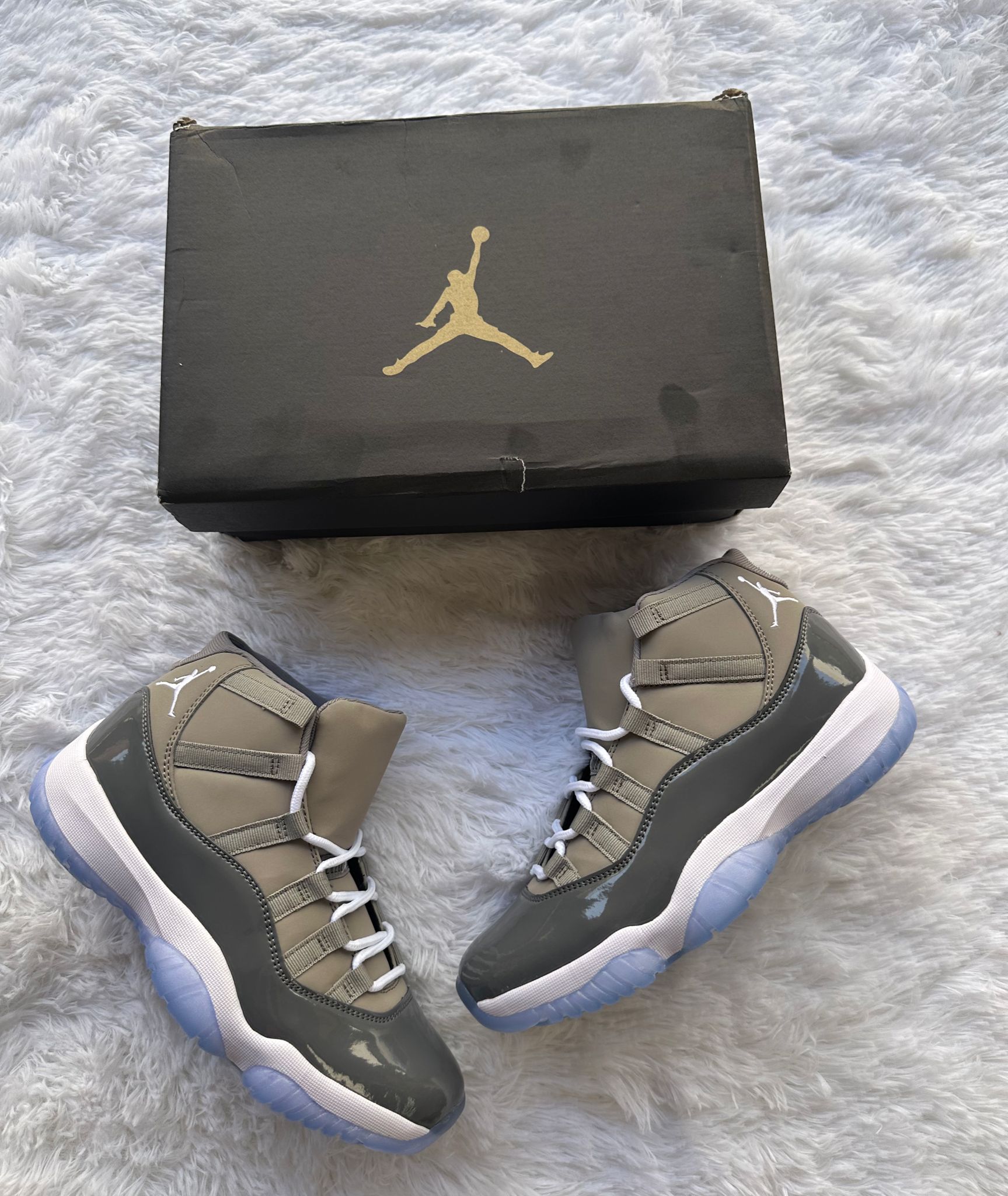 AJ11 "Grey"